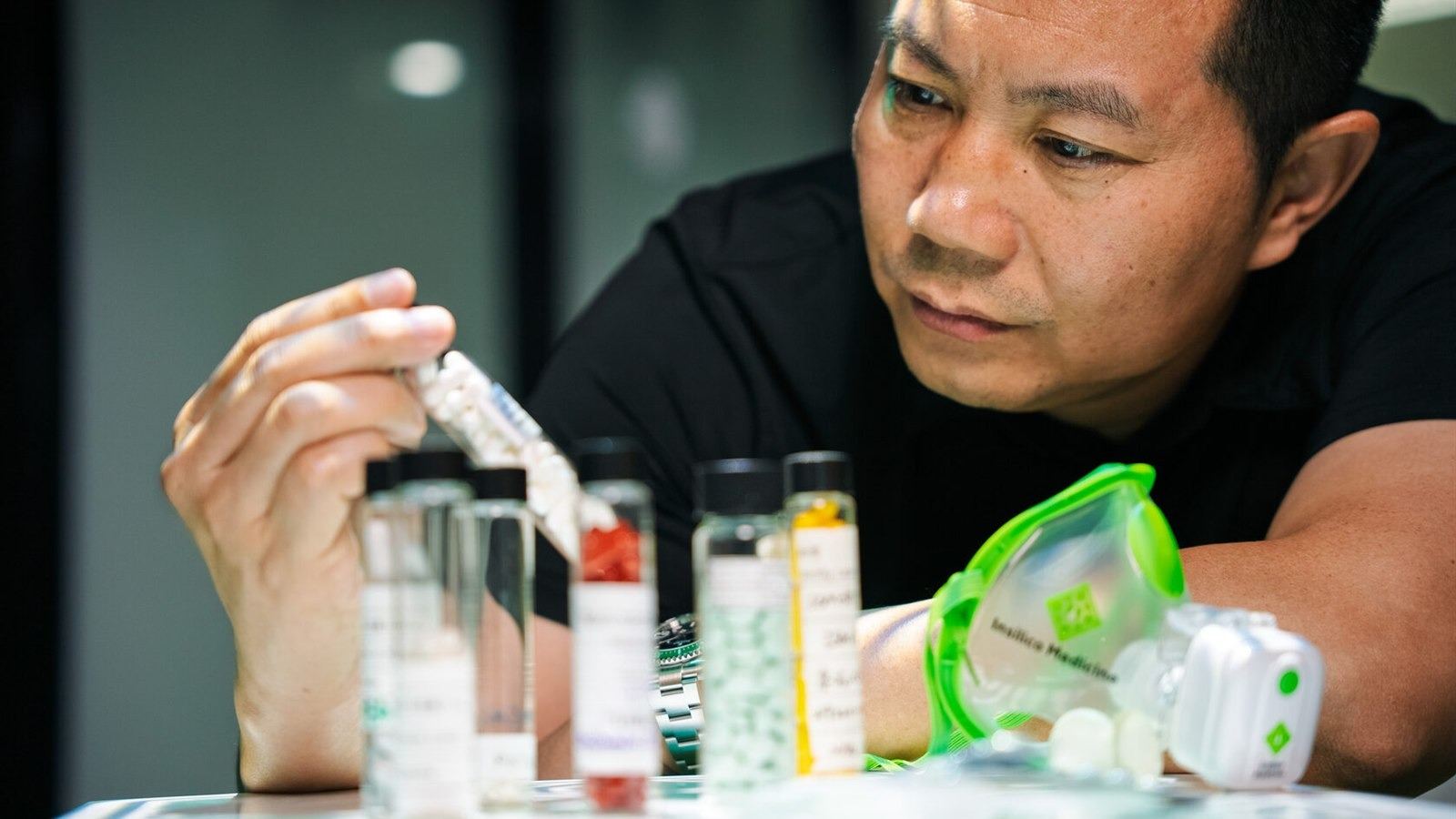 AI设计药物出现“生物年龄下降”信号：42名患者、6种衰老时钟指向同一方向