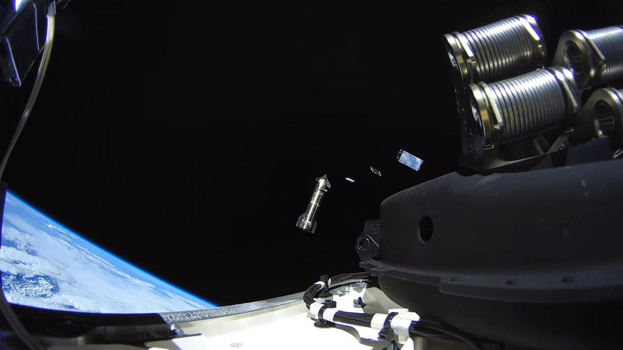 马斯克力挺特斯拉与SpaceX合并，传2027年上半年宣布交易